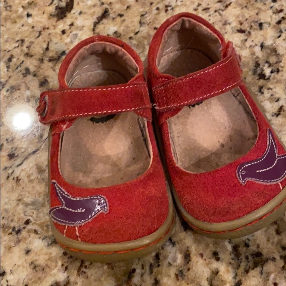 GUC RED w/PURPLE SIZE 5